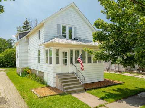 194 E COTTON Street, FOND DU LAC, WI 54935