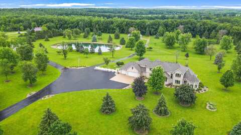 1808 MILL Road, GREENLEAF, WI 54126