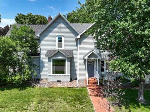 1439 S Farwell Street, Eau Claire, WI 54701