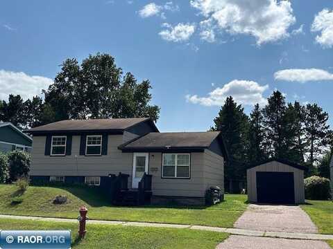 15 Birch Blvd, Babbitt, MN 55706