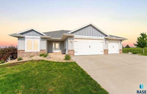 48286 Arrowhead Cir, Canton, SD 57013