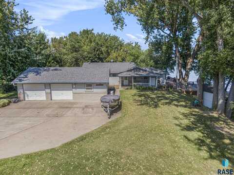 6000 Sunset Blvd, Madison, SD 57042