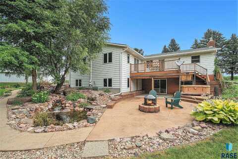 1101 110th Ave, Luverne, MN 56156