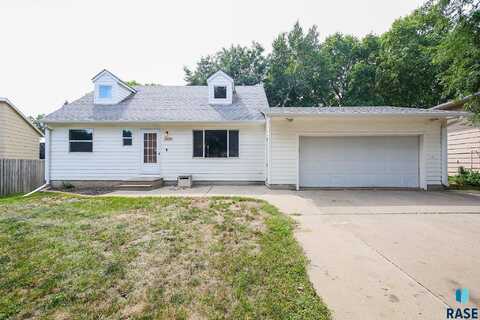 2609 S Judy Ave, Sioux Falls, SD 57103