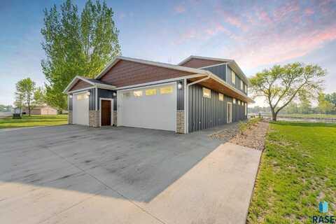 6639 Peninsula Ln, Wentworth, SD 57075