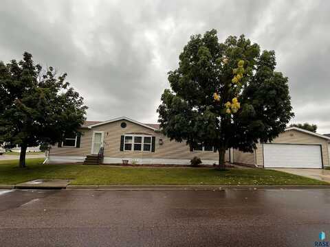 5801 Misty Glen Pl, Sioux Falls, SD 57106