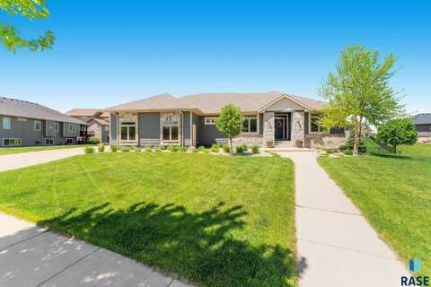 6905 S Jovan Cir, Sioux Falls, SD 57108