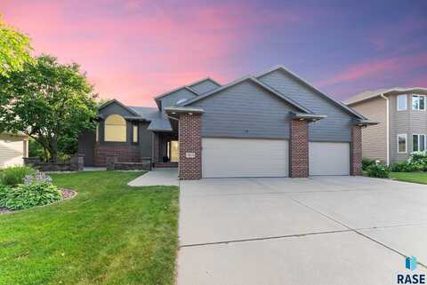 3909 S Pillsberry Ave, Sioux Falls, SD 57103