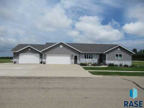 510 Hillcrest St, Edgerton, MN 56122