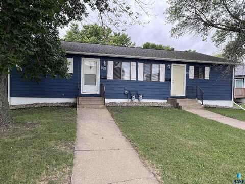 809 W Bailey St, Sioux Falls, SD 57104