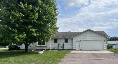 901 W 1st Ave, Flandreau, SD 57028