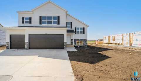 614 Highland St, Harrisburg, SD 57032