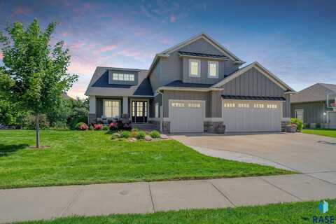 1200 S Scarlet Oak Trl, Sioux Falls, SD 57110