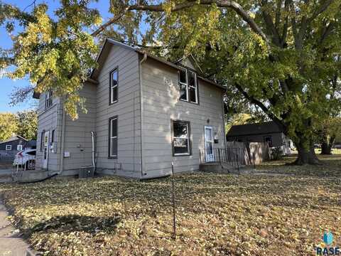 500 S Williams Ave, Sioux Falls, SD 57104