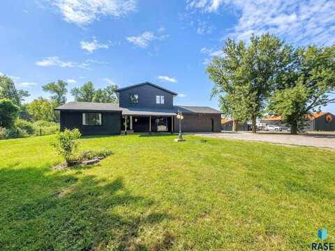 3321 E Aspen Blvd, Valley Springs, SD 57068