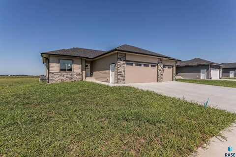 841 Melissa Ave, Harrisburg, SD 57032