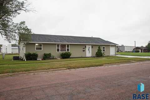 717 SW 2nd St, Madison, SD 57042