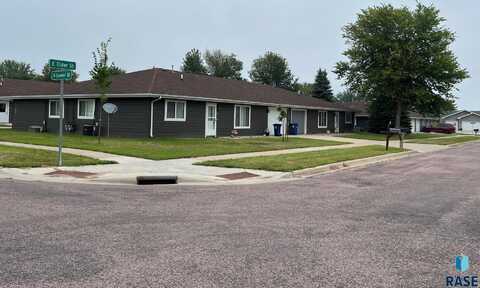 1100 E Elder St, Canton, SD 57013