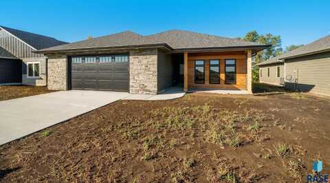 175 Thelma Ave, Harrisburg, SD 57032