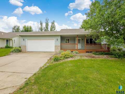 4431 E 38th St, Sioux Falls, SD 57103