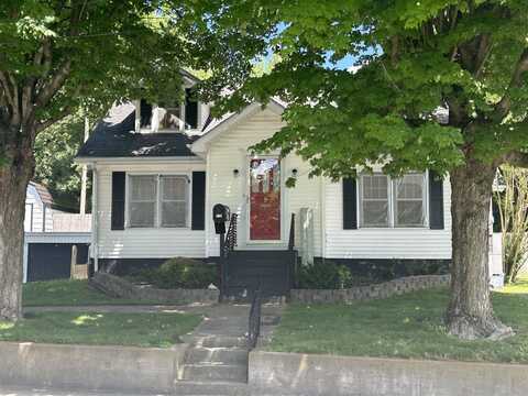 210 N Sixth Street, Scottsville, KY 42164