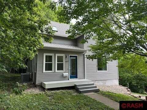 617 W College Avenue, Saint Peter, MN 56082