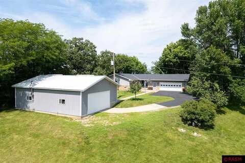 29564 Pumpkin Hill Road, Le Sueur, MN 56058