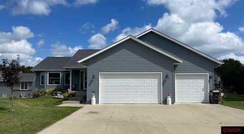 106 Sparrowhawk Circle, Eagle Lake, MN 56024