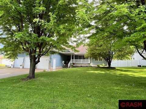 1600 Bonnie Lane, Saint Peter, MN 56082