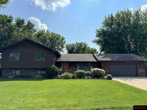 132 Hosanna Drive, Mankato, MN 56001