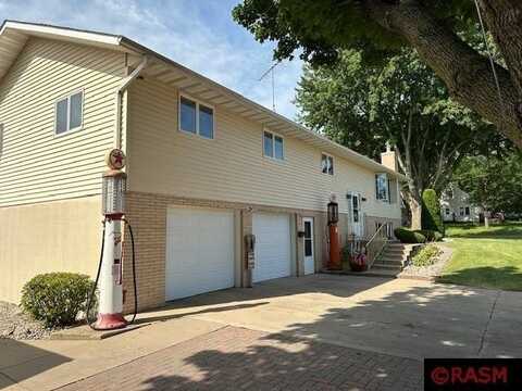 420 W SUMNER Street, Saint Peter, MN 56082