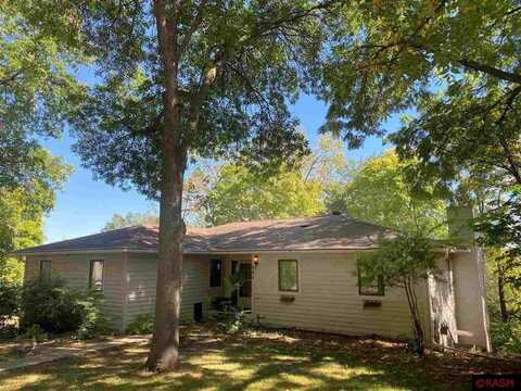 905 Belvista Drive, North Mankato, MN 56003