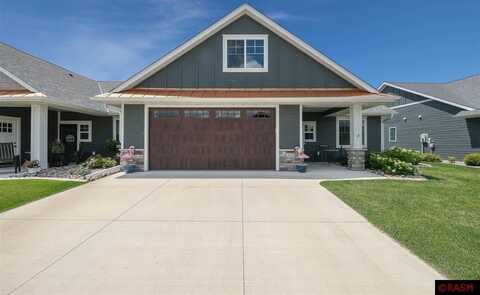 809 Tranquility Trail, Mankato, MN 56001