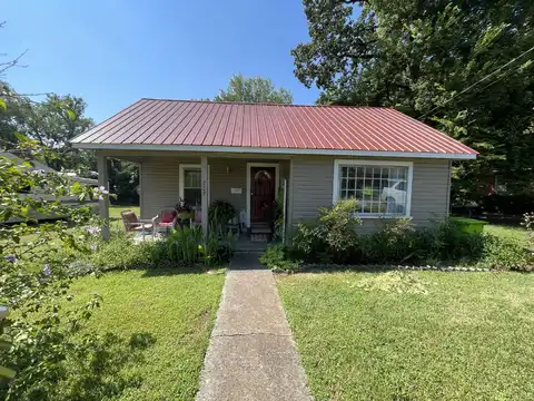 709 W Sevier Street, Clarksville, AR 72830