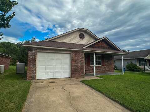 1114 N Louisville Avenue, Russellville, AR 72801