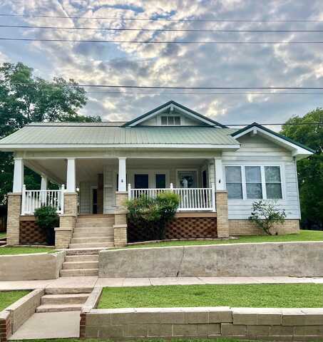 605 Ave 2 NE, Atkins, AR 72823