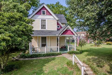 227 Morgan Avenue Avenue NE, Harriman, TN 37748