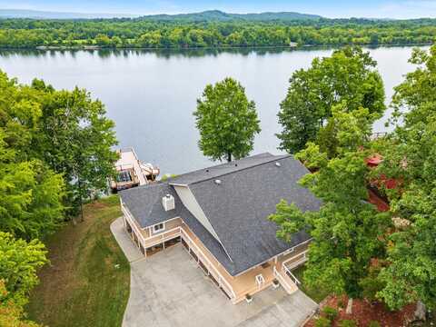 261 Lakewood Circle Drive, Decatur, TN 37322
