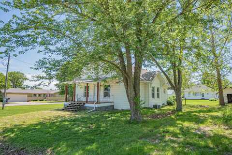 407 E 5th St., Shelbyville, MO 63469