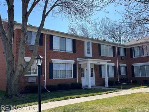 20860 Wildwood Drive, Harper Woods, MI 48225