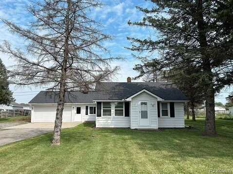 821 WADHAMS Road, St Clair, MI 48079