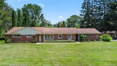 25150 Peekskill, Southfield, MI 48033