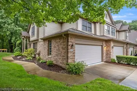 5235 ROYAL VALE Lane, Dearborn, MI 48126