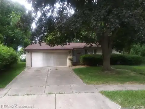 8644 HEATHER Court, Ypsilanti, MI 48198