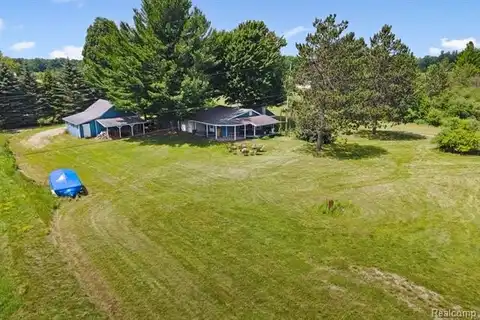 350 MICHELSON Road, Houghton Lake, MI 48629