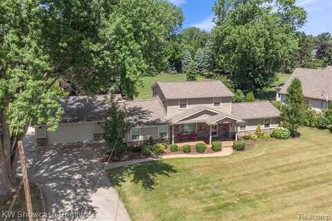 3719 KINGSWAY Drive, Highland, MI 48356