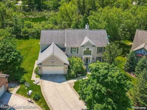 5699 APPLEGROVE Drive, West Bloomfield, MI 48324