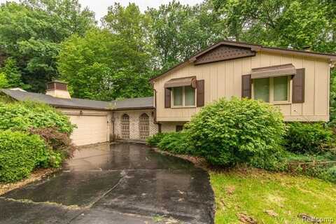 2618 PINETREE Drive, Flint, MI 48507