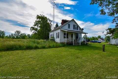 2842 RANGE LINE Road, Deckerville, MI 48427