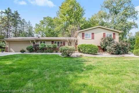 7374 WOODRIDGE Road, West Bloomfield, MI 48322